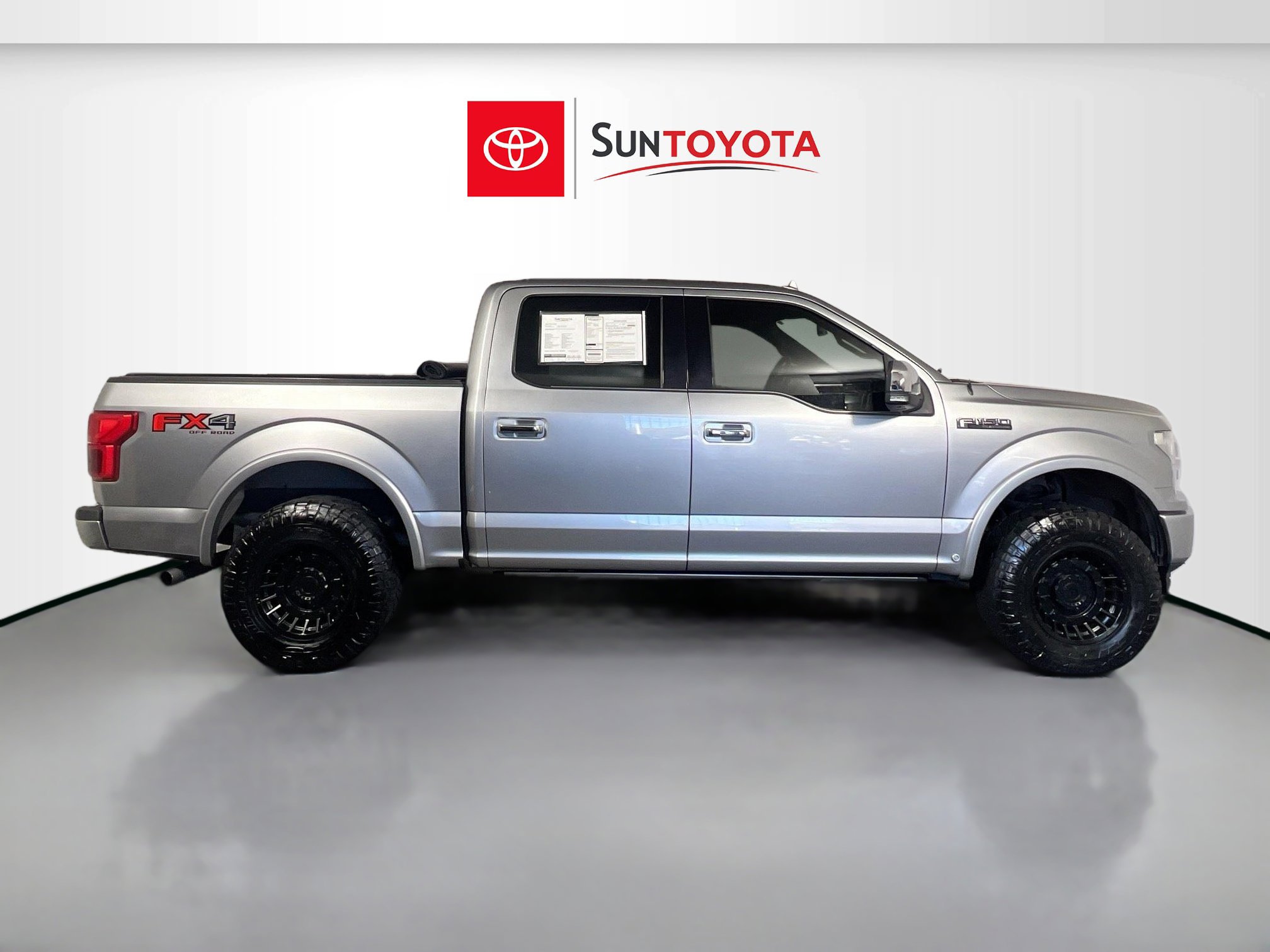Used 2020 Ford F150 Platinum w/ Equipment Group 701A Luxury image 2