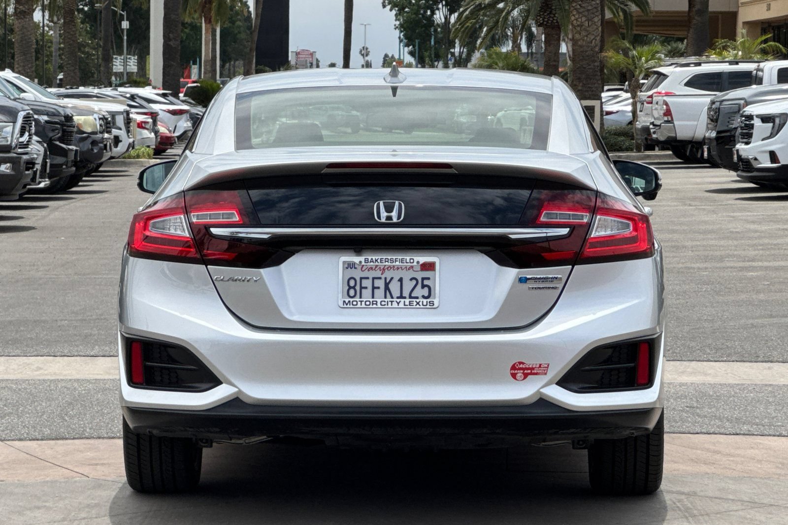 Used 2018 Honda Clarity Touring image 5