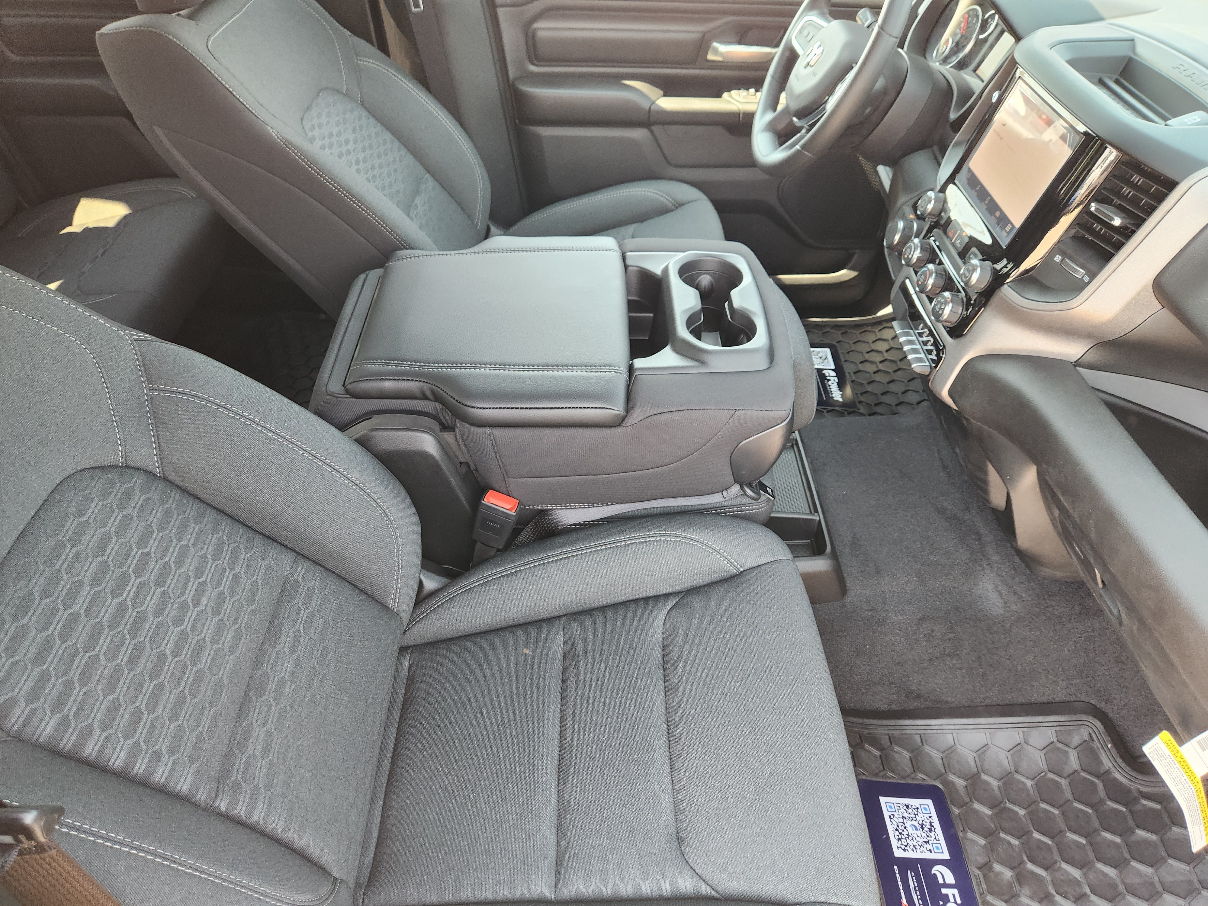 New 2026 RAM 1500 Express AWD/4WD image 10
