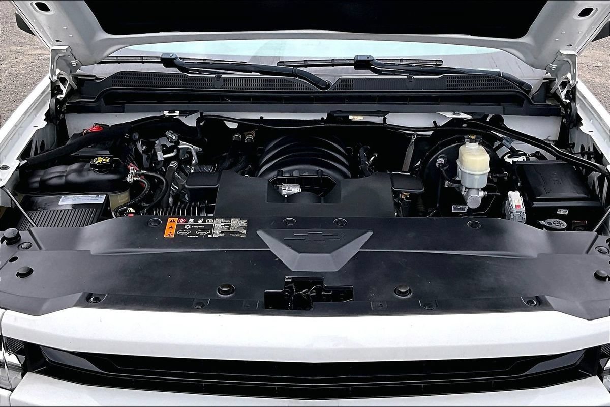 Used 2019 Chevrolet Silverado 1500 LT w/ All Star Edition AWD/4WD image 40