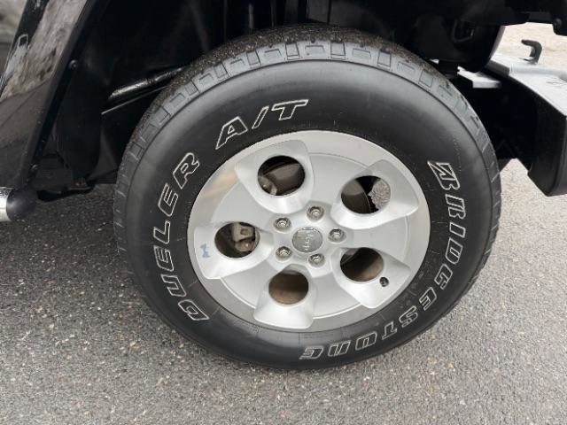 Used 2014 Jeep Wrangler Sahara w/ Mopar Chrome Edition Group image 14