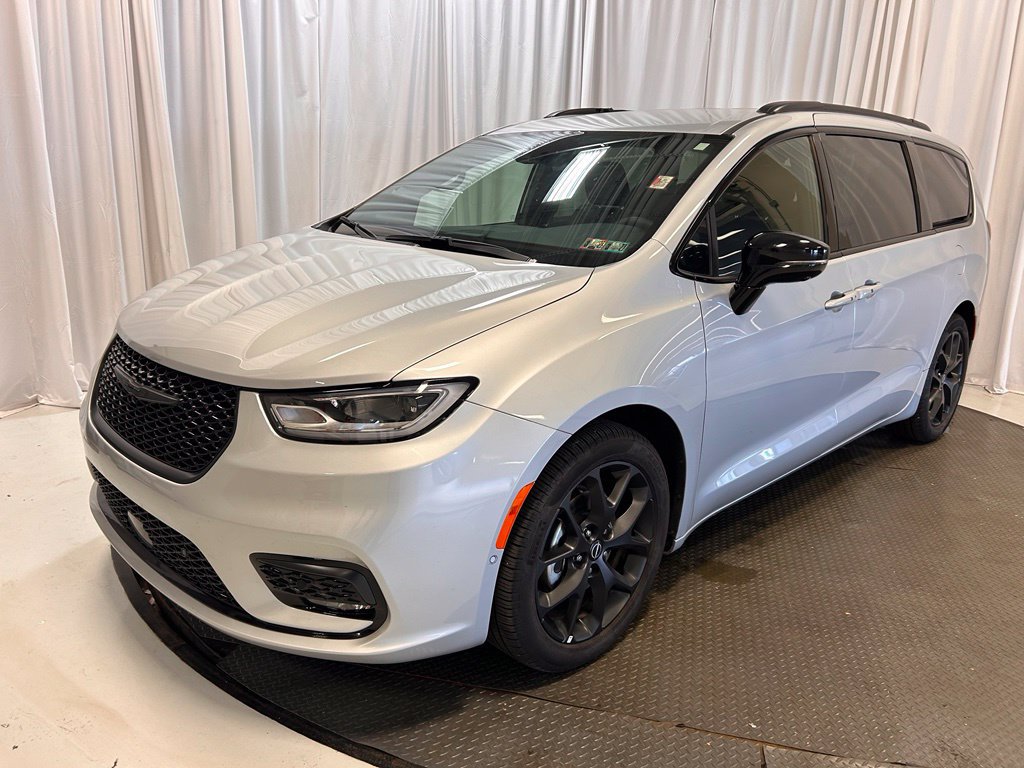 Used 2026 Chrysler Pacifica Select w/ S Appearance Package FWD image 28