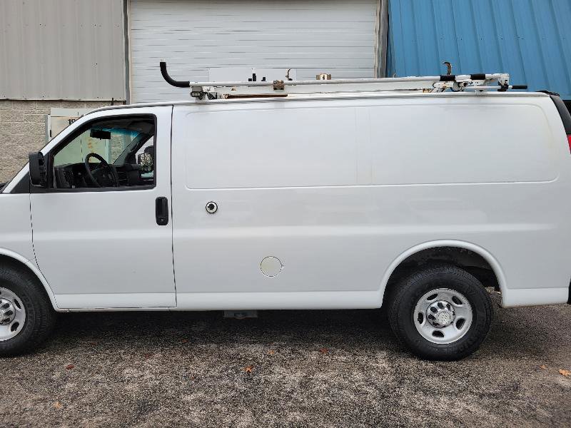 Used 2014 Chevrolet Express 2500 image 48
