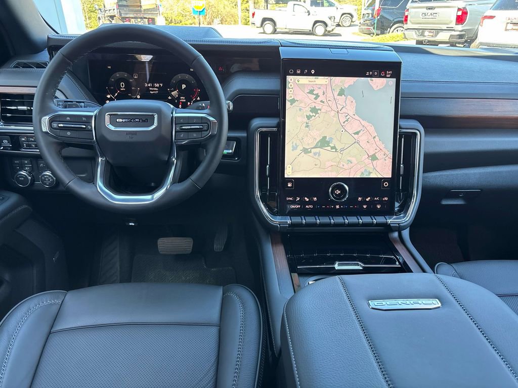 Used 2026 GMC Yukon Denali AWD/4WD image 11