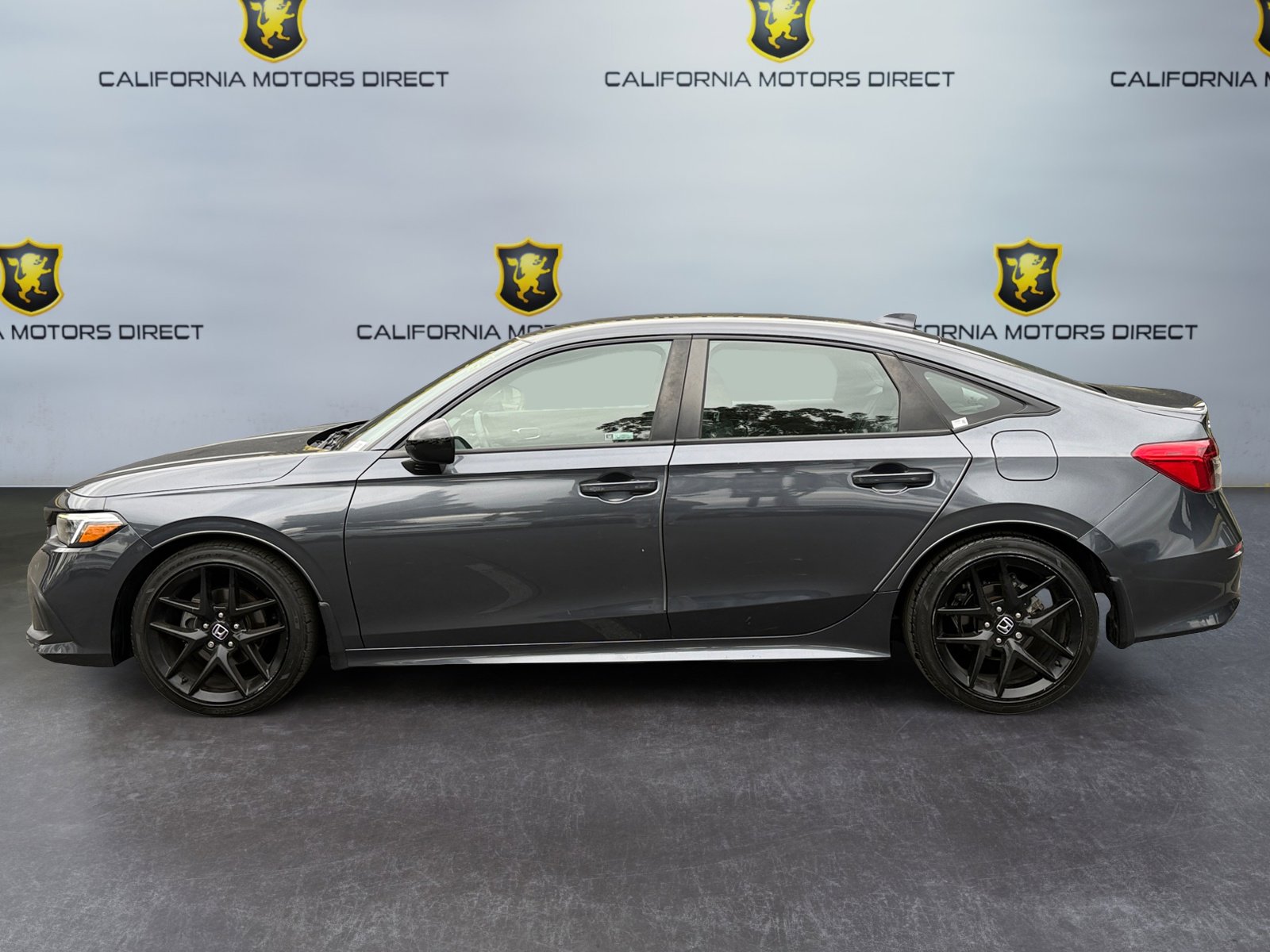 Used 2023 Honda Civic Sport image 2