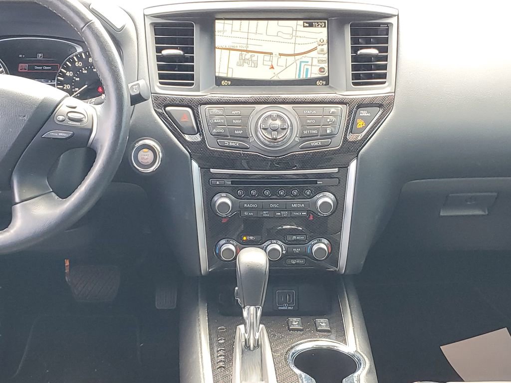 Used 2020 Nissan Pathfinder SL FWD image 15
