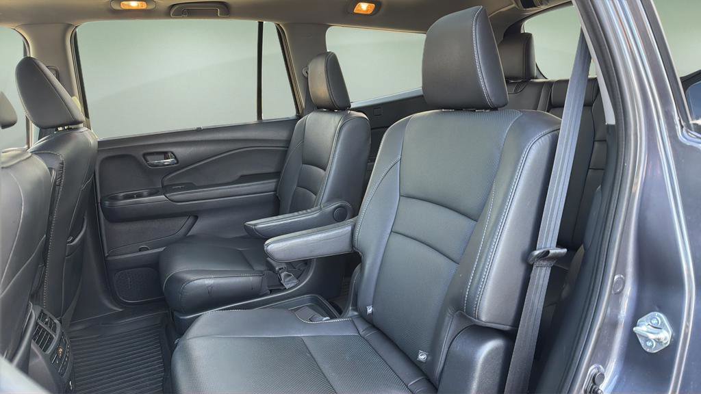 Used 2021 Honda Pilot Elite image 17