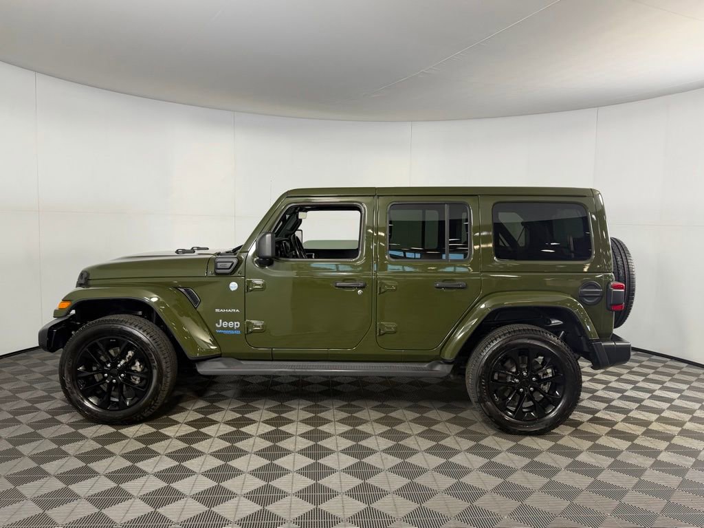 Used 2021 Jeep Wrangler Unlimited Sahara w/ Safety Group image 11