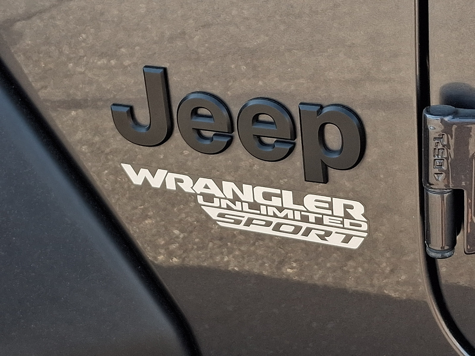 Used 2021 Jeep Wrangler 4WD Unlimited Sport image 29