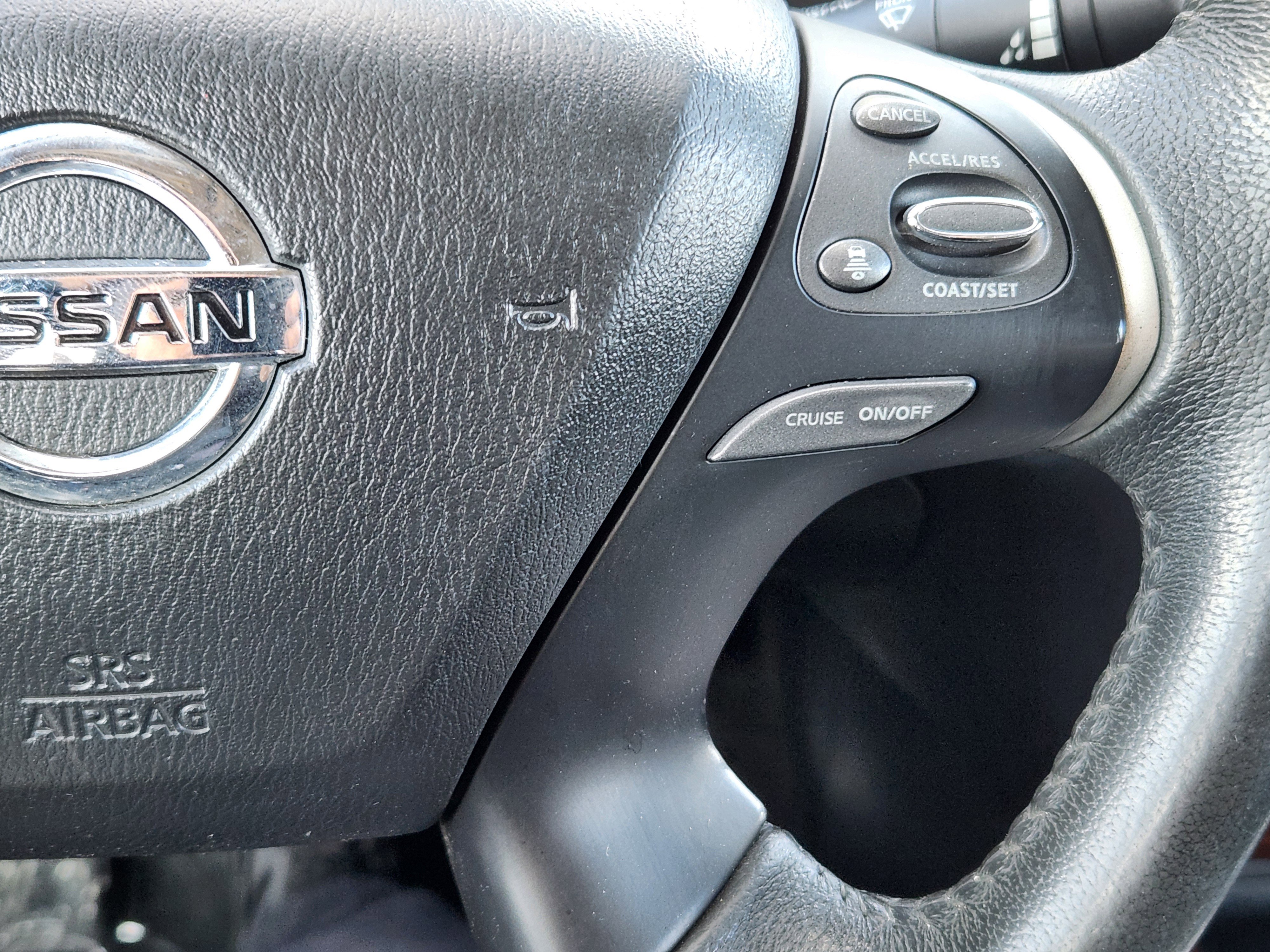 Used 2017 Nissan Pathfinder Platinum image 34