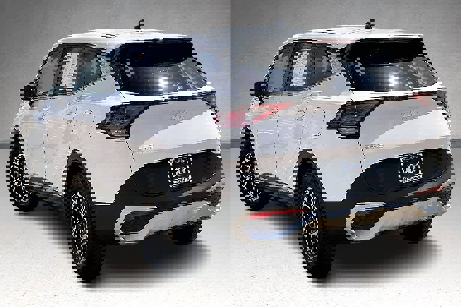 Certified 2025 Kia Sportage LX image 4