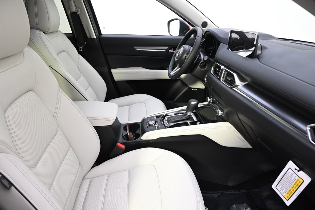 New 2025 MAZDA CX-5 AWD 2.5 S w/ Premium Plus Pkg image 16