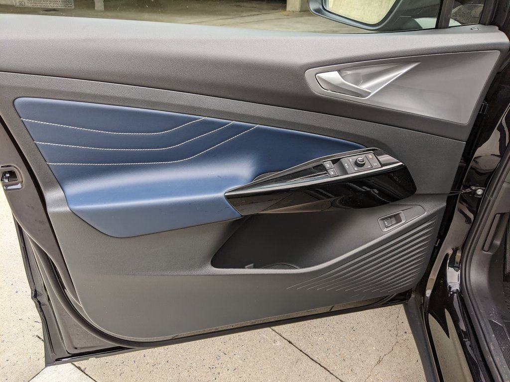 New 2025 Volkswagen ID.4 Pro S Plus image 9