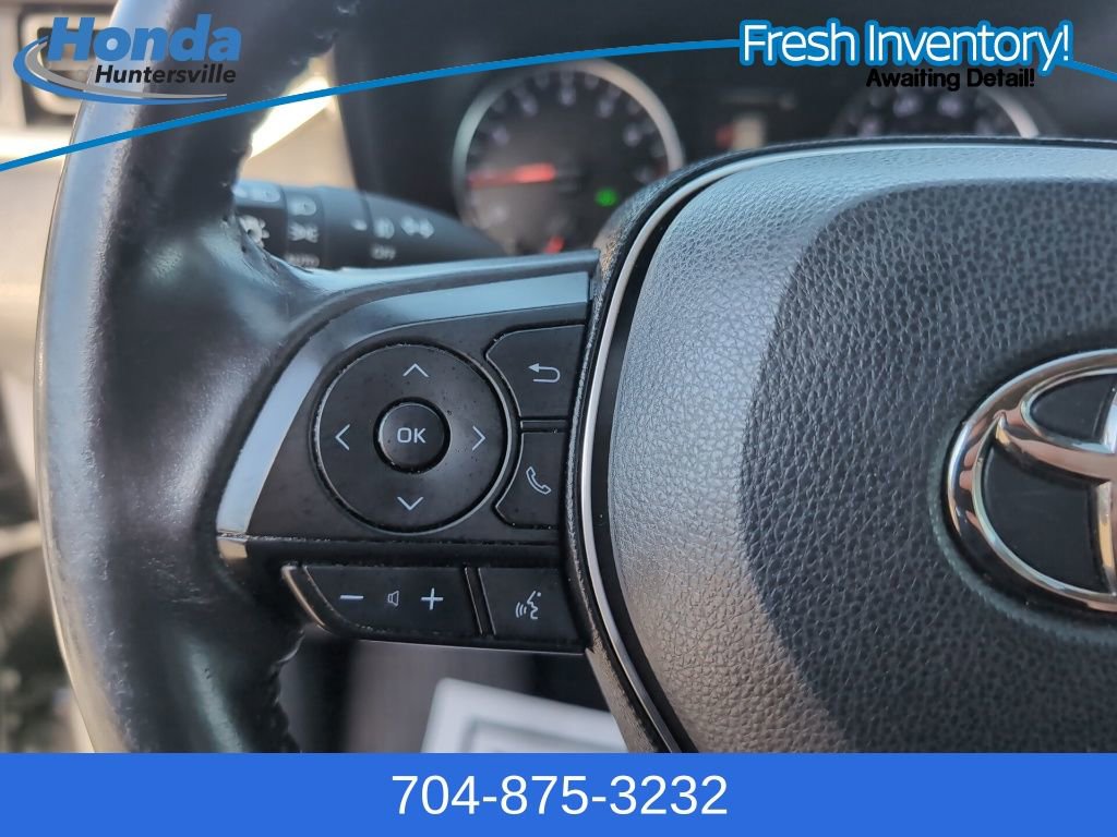 Used 2019 Toyota RAV4 XLE Premium image 21