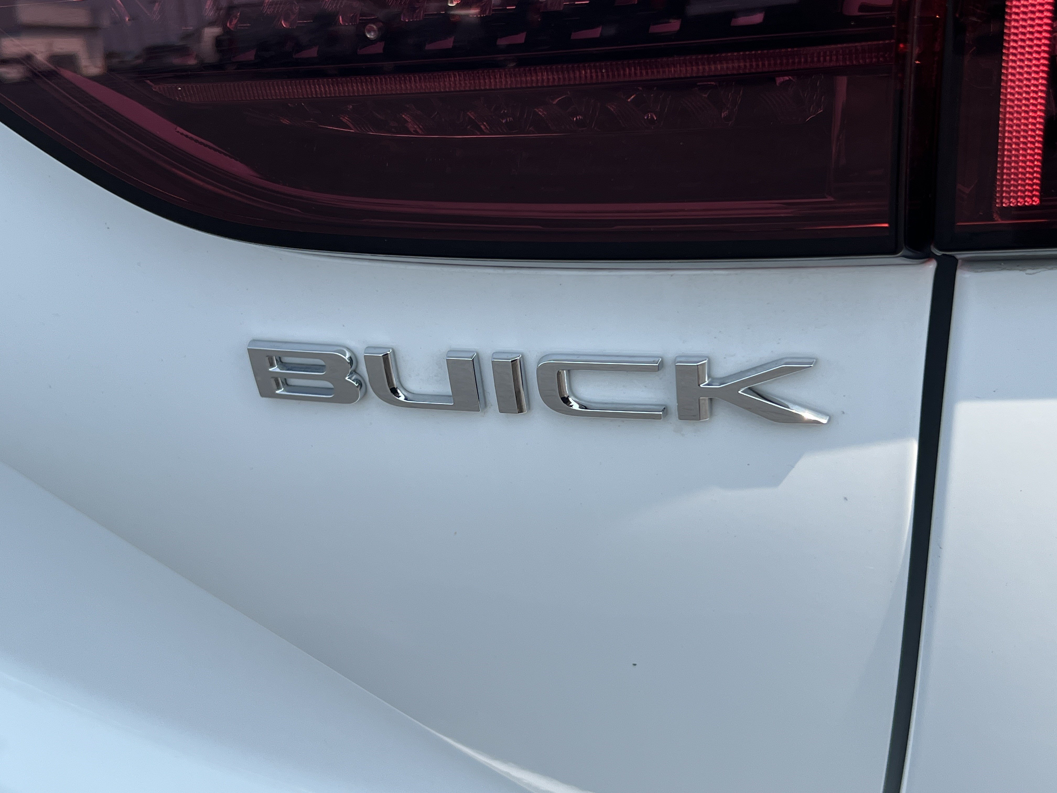 Used 2025 Buick Envision Sport Touring AWD/4WD image 9