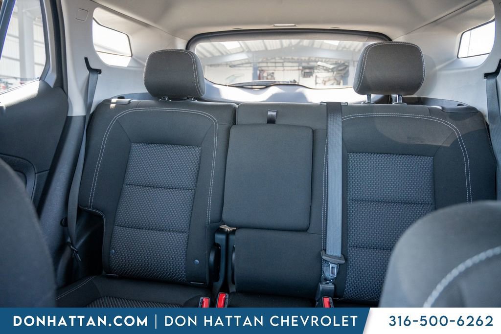 Used 2024 GMC Terrain SLE image 18