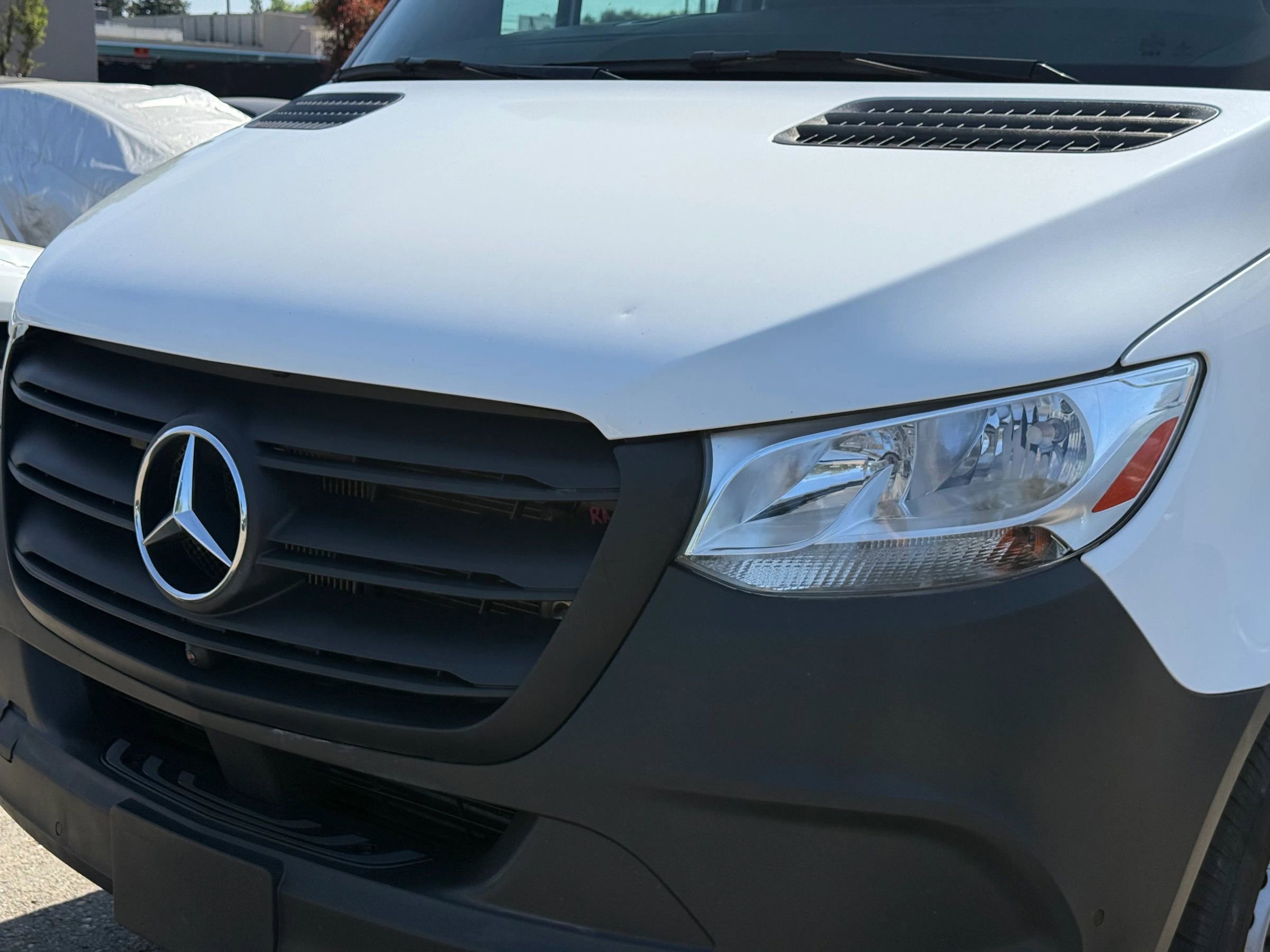 Used 2022 Mercedes-Benz Sprinter 1500 image 9