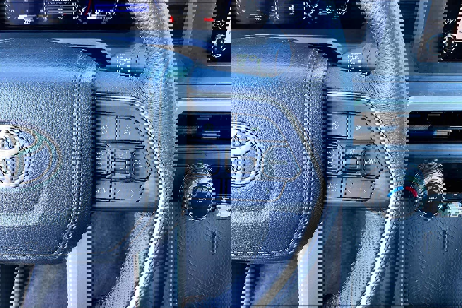 Certified 2025 Toyota Tacoma TRD Sport image 23