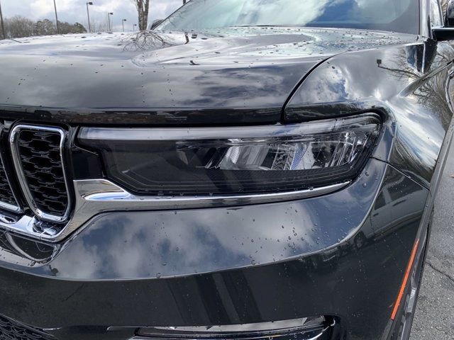 New 2024 Jeep Grand Cherokee Limited AWD/4WD image 12