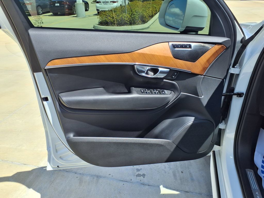 Used 2023 Volvo XC90 B6 Plus AWD/4WD image 15