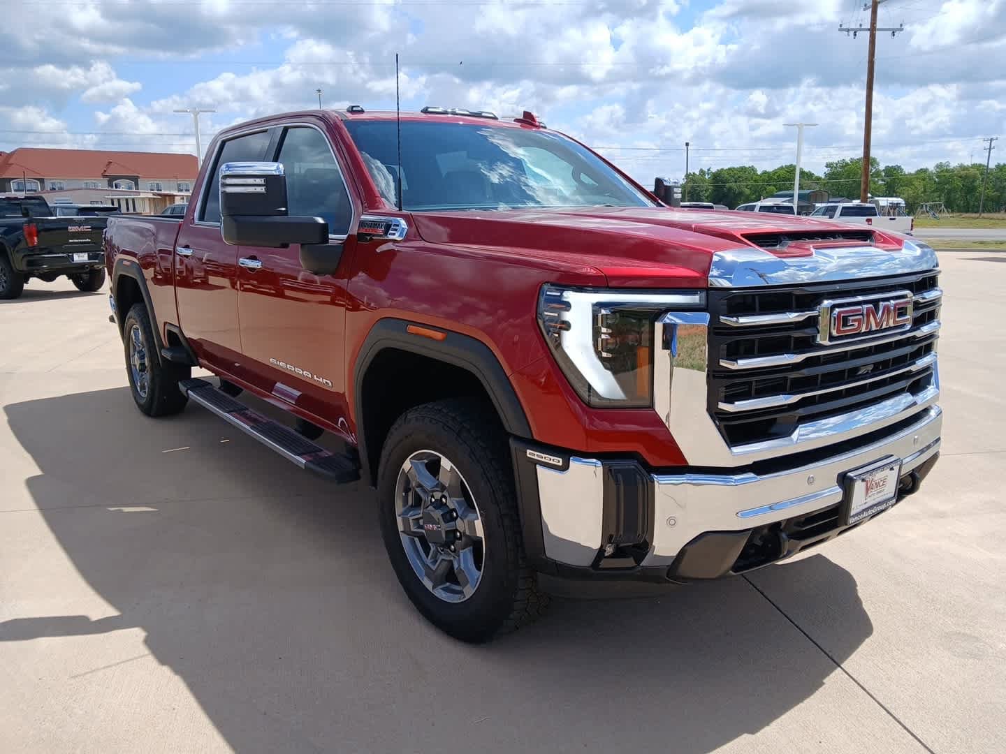 New 2026 GMC Sierra 2500 SLT w/ SLT Premium Package AWD/4WD image 11