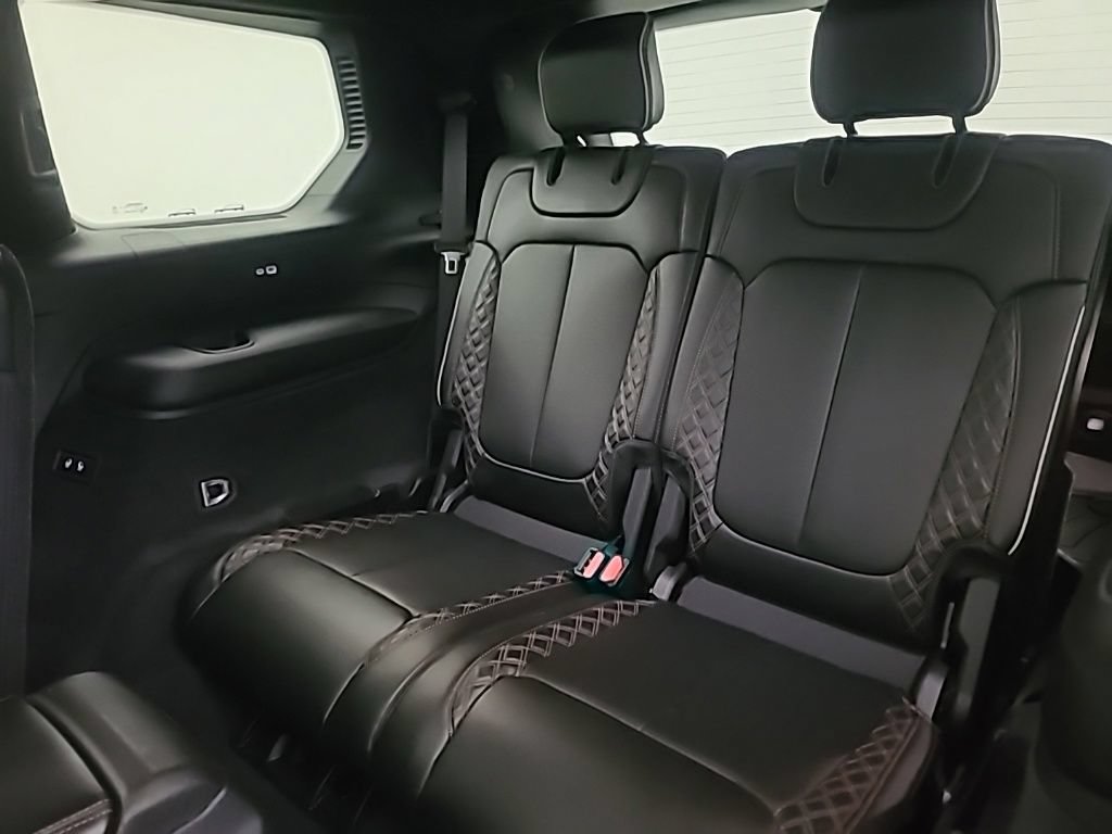 Used 2021 Jeep Grand Cherokee L Summit AWD/4WD image 22