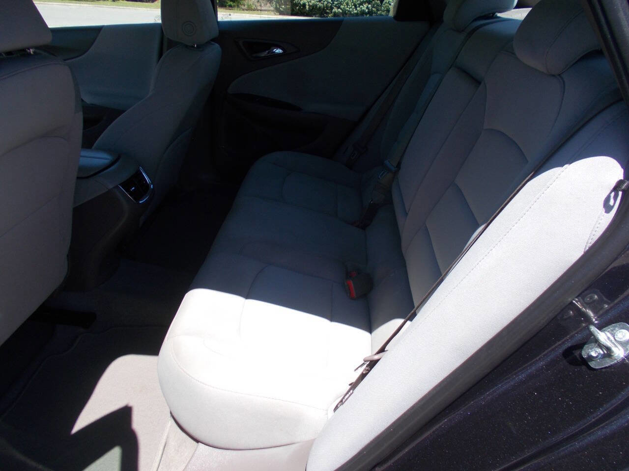Used 2023 Chevrolet Malibu LT FWD image 7