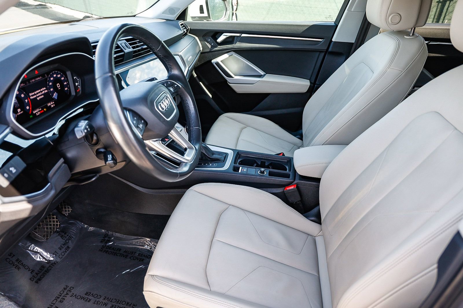 Used 2023 Audi Q3 2.0T Premium image 19