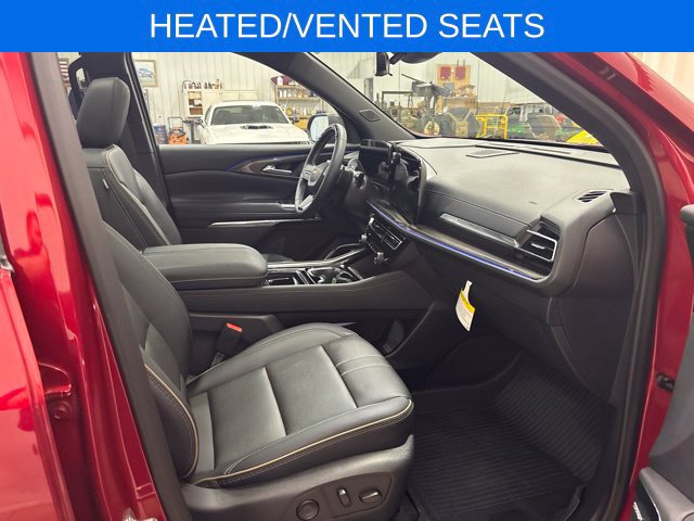 Used 2026 Chevrolet Traverse High Country w/ LPO, Floor Liner Package AWD/4WD image 18