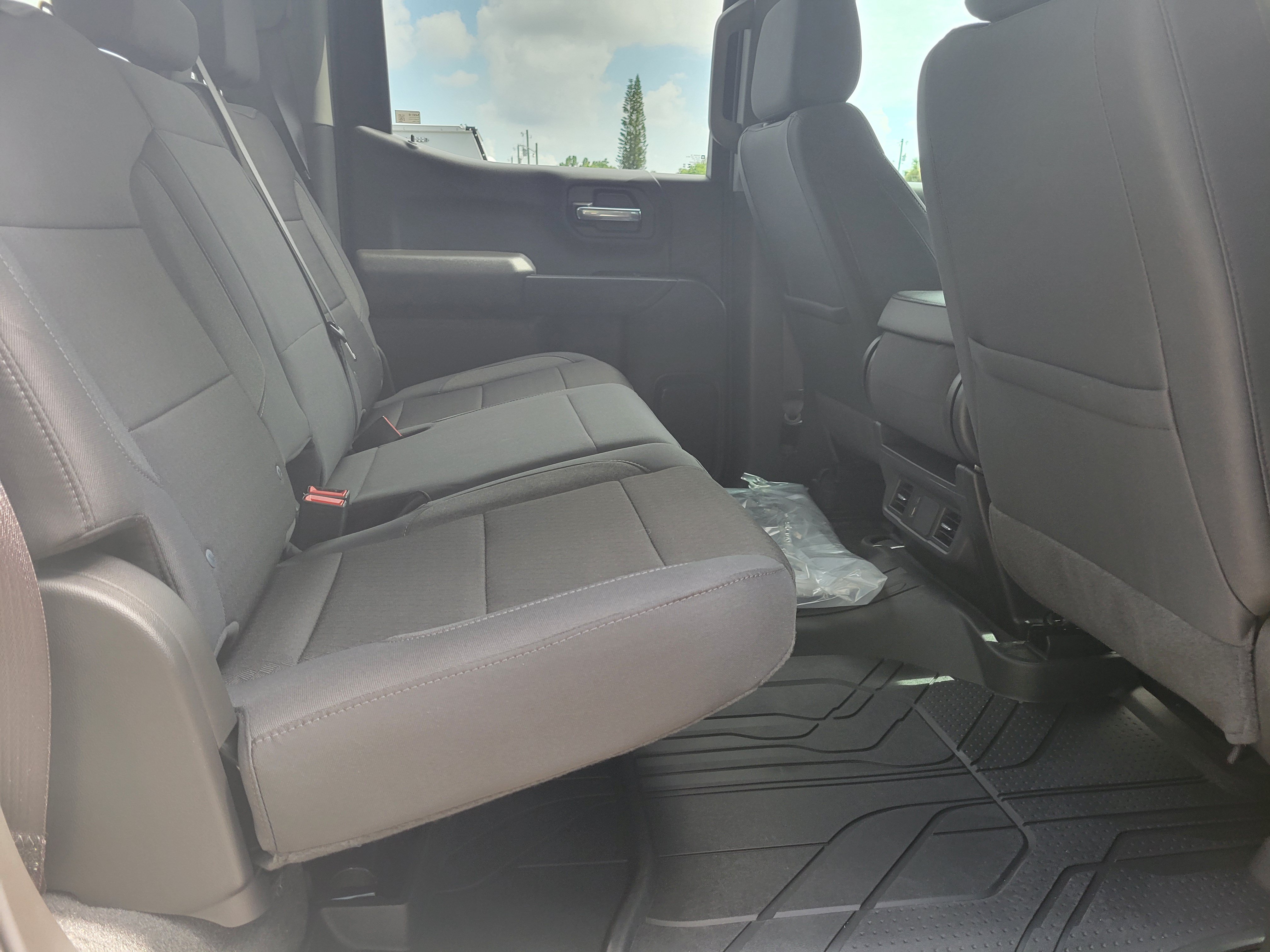 New 2026 Chevrolet Silverado 1500 Custom AWD/4WD image 32