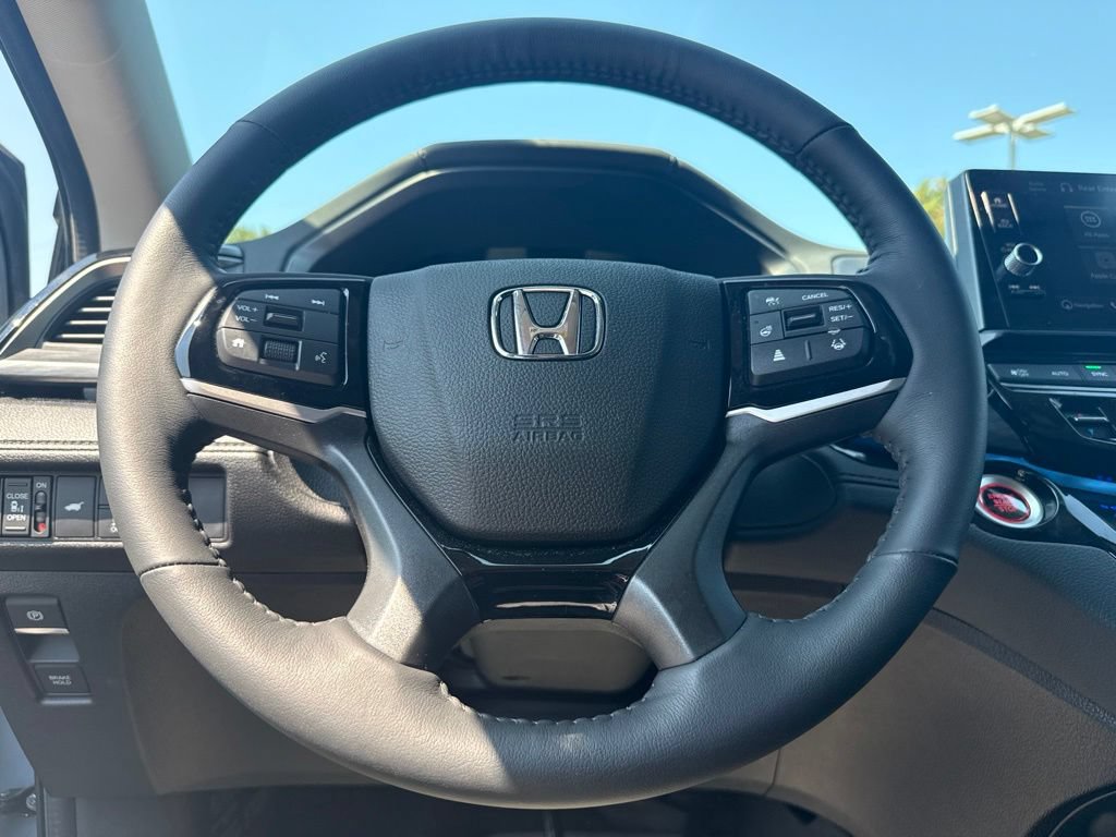 Used 2026 Honda Odyssey Elite image 7