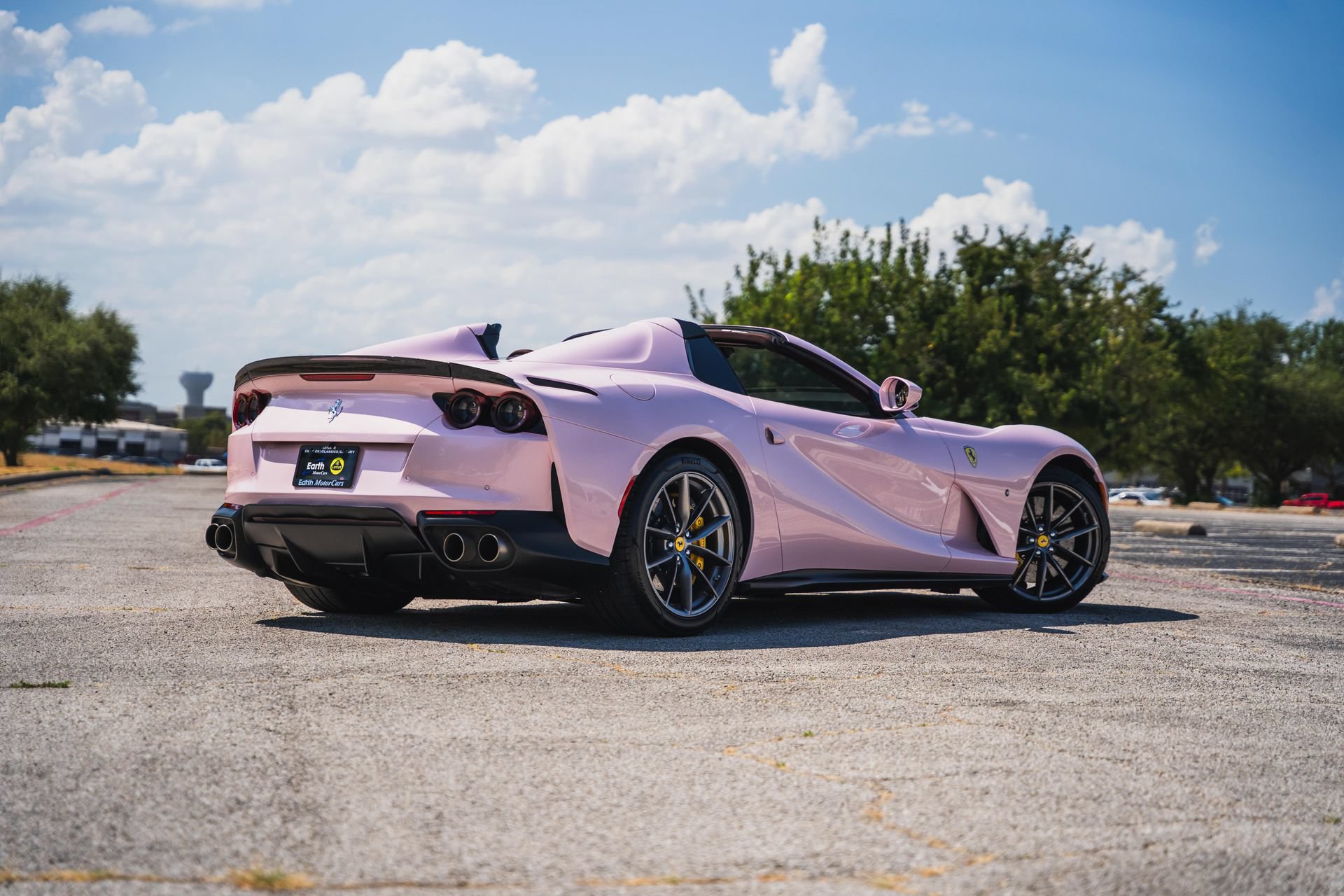 Used 2021 Ferrari 812 GTS RWD image 15