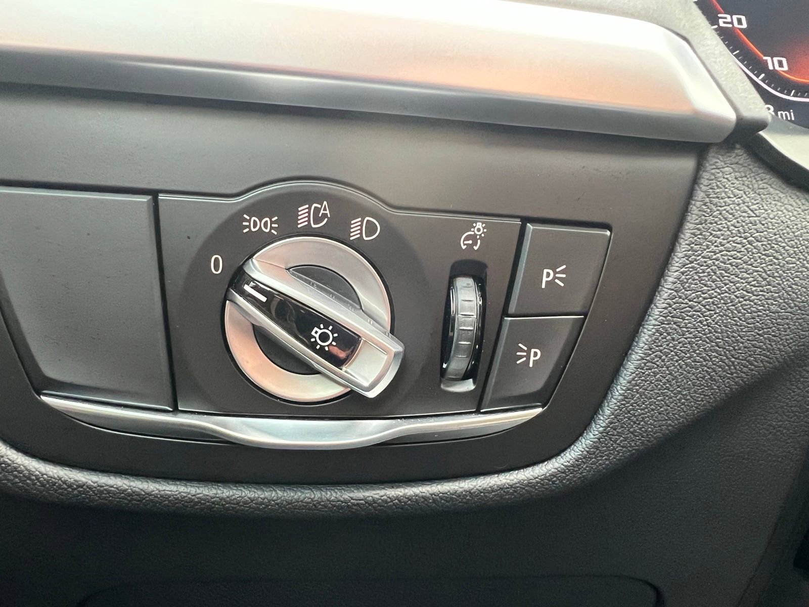 Used 2022 BMW X4 M40i w/ Premium Package image 41