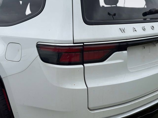 Used 2024 Jeep Wagoneer Series II w/ Flexible Seating Group image 9