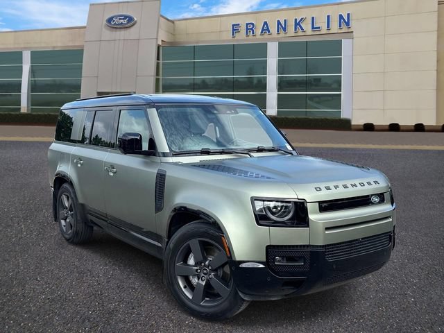 Used 2025 Land Rover Defender 130 X-Dynamic SE AWD/4WD image 1