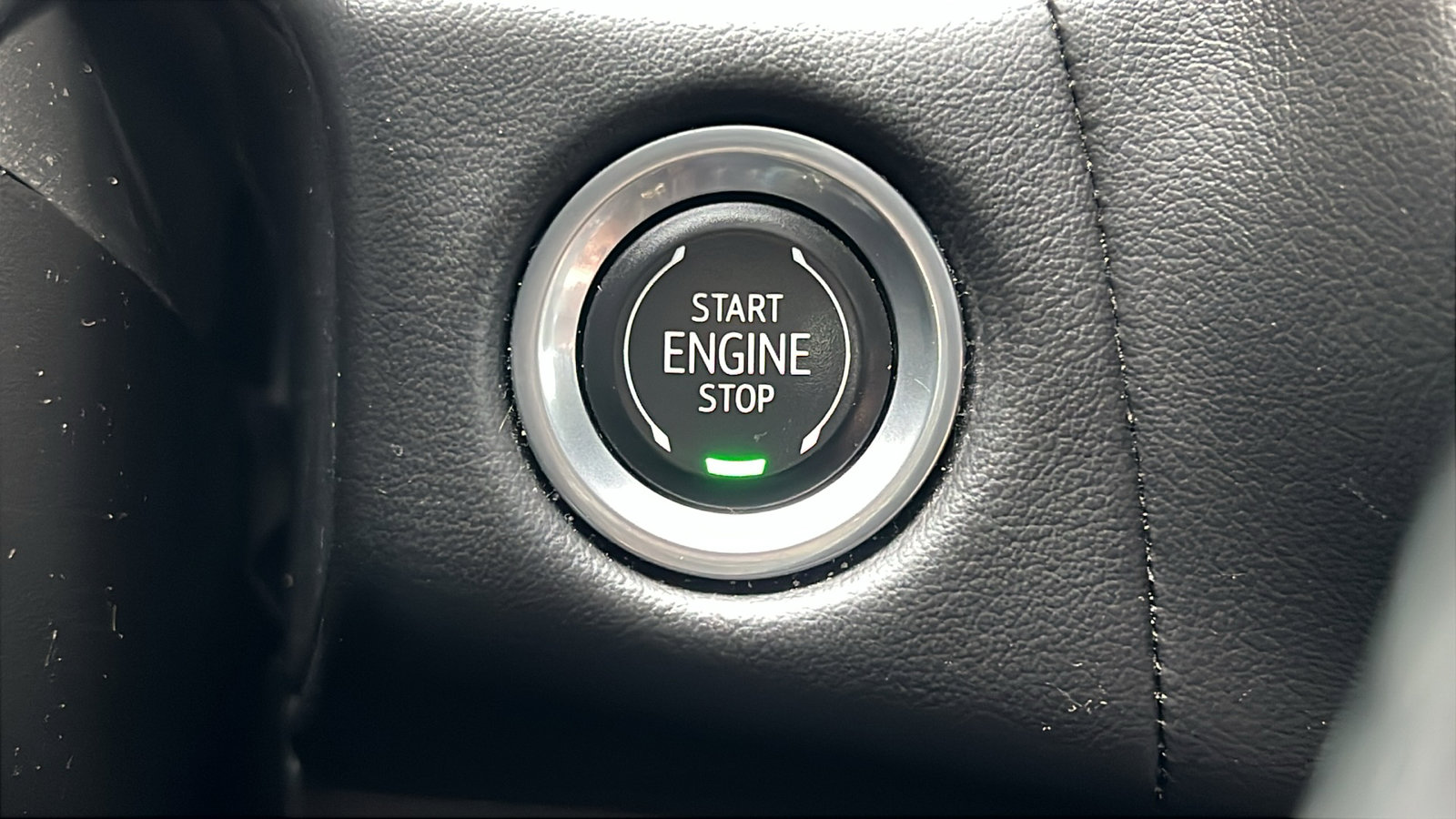 Used 2021 Chevrolet Tahoe Premier w/ Premium Package image 34