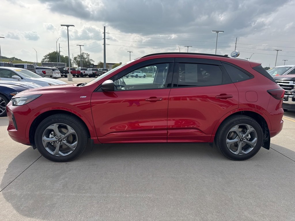 Certified 2024 Ford Escape ST-Line image 12
