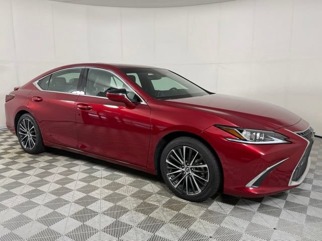 Used 2025 Lexus ES 300h w/ Premium Package FWD image 11