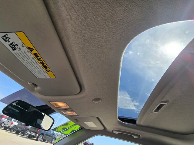 Used 2025 Hyundai Venue SEL FWD image 18