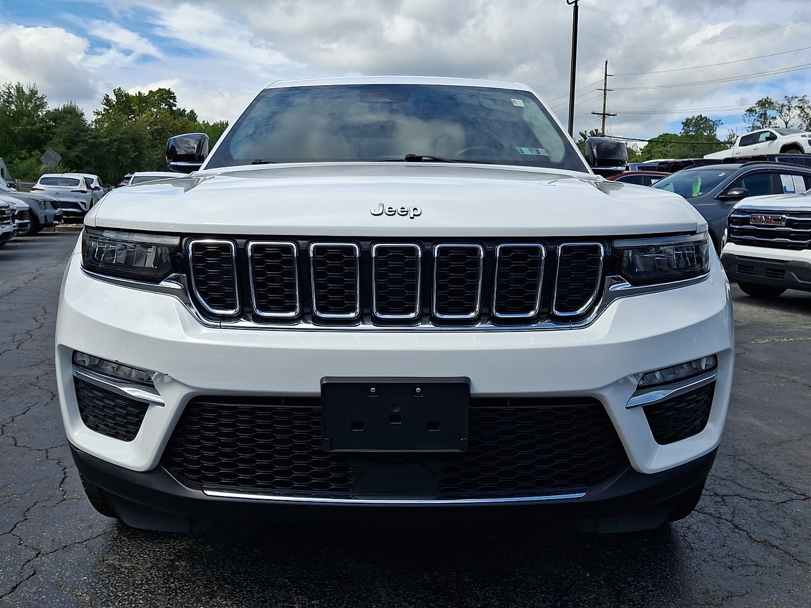 Used 2024 Jeep Grand Cherokee Limited 4xe AWD/4WD image 2