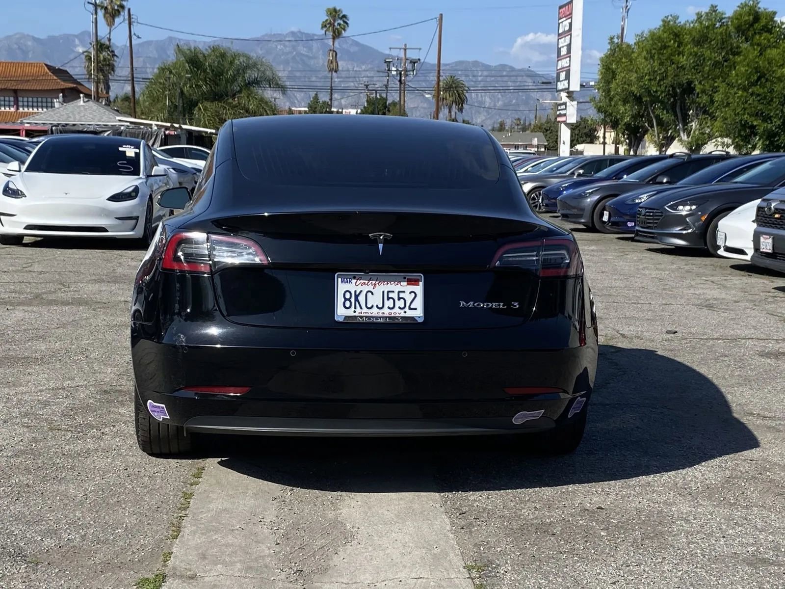 Used 2018 Tesla Model 3 Mid Range image 3