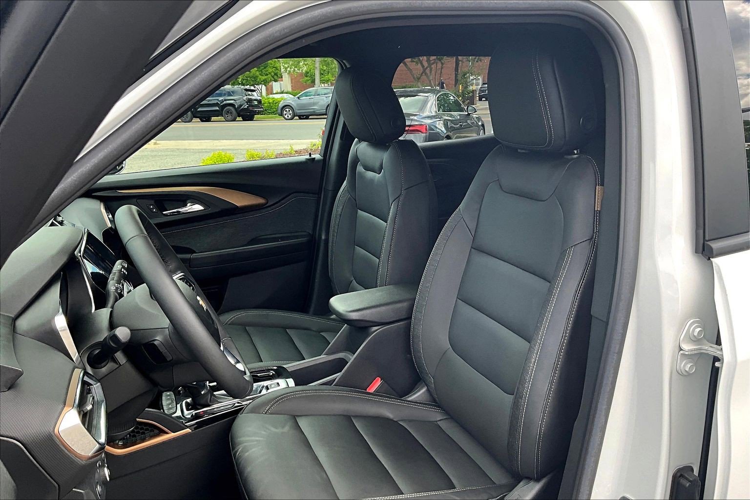Used 2022 Chevrolet TrailBlazer ACTIV w/ Sun and Liftgate Package FWD image 27