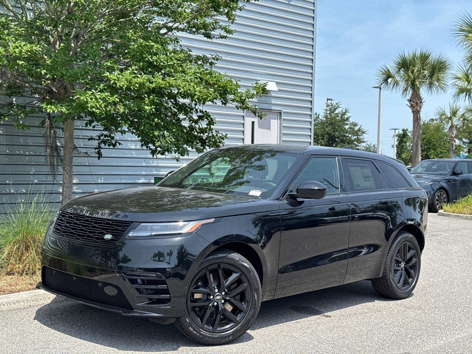 New 2026 Land Rover Range Rover Velar Dynamic SE image 1