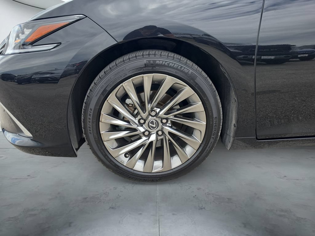 Used 2025 Lexus ES 350 Ultra Luxury w/ Accessory Package (Z1) FWD image 15