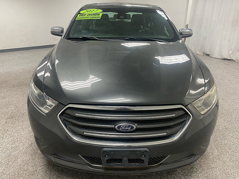 Used 2017 Ford Taurus Limited w/ Driver Assist Package image 2