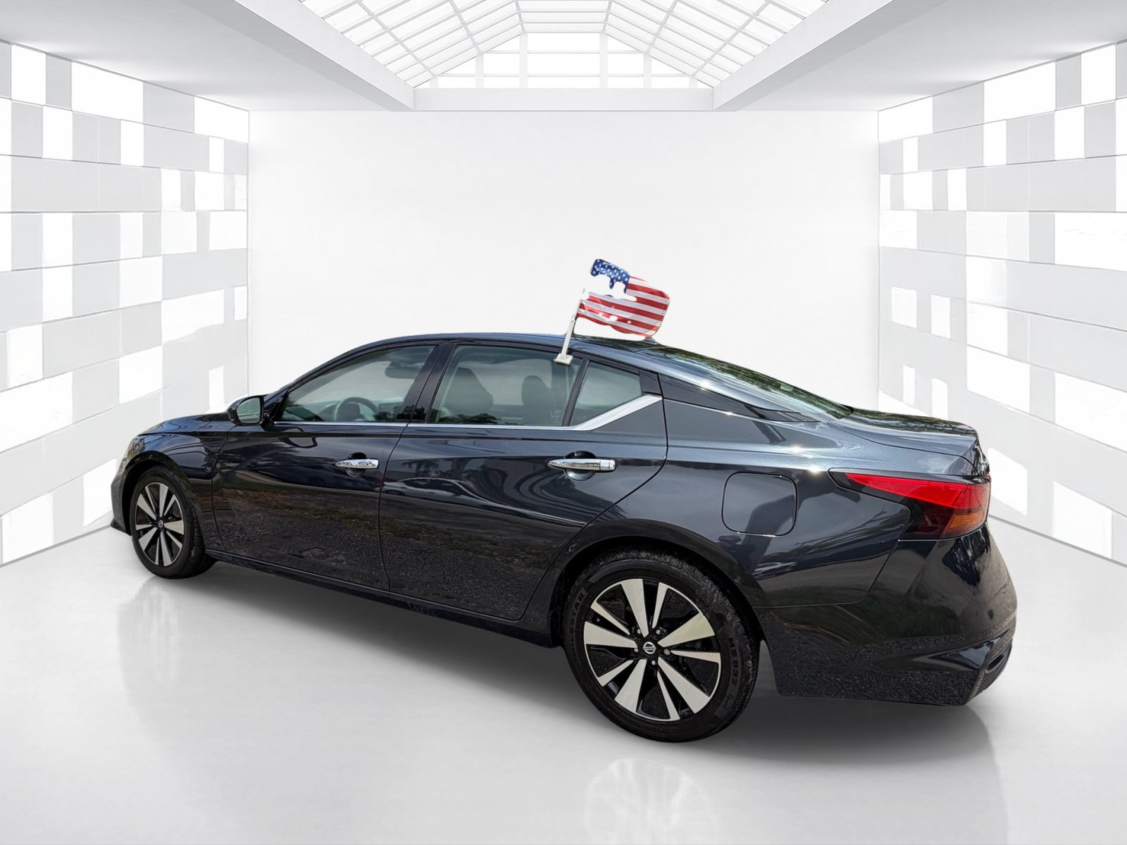 Used 2019 Nissan Altima 2.5 SV FWD image 5