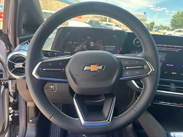 New 2026 Chevrolet Equinox EV LT AWD/4WD image 4