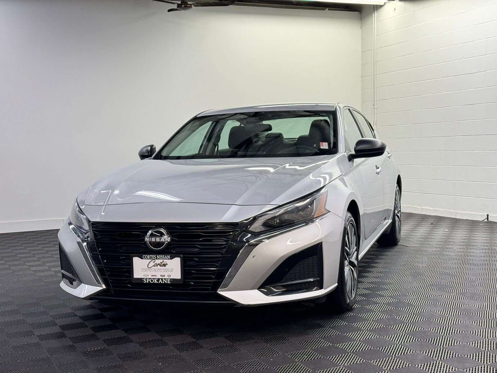 Used 2024 Nissan Altima 2.5 SV