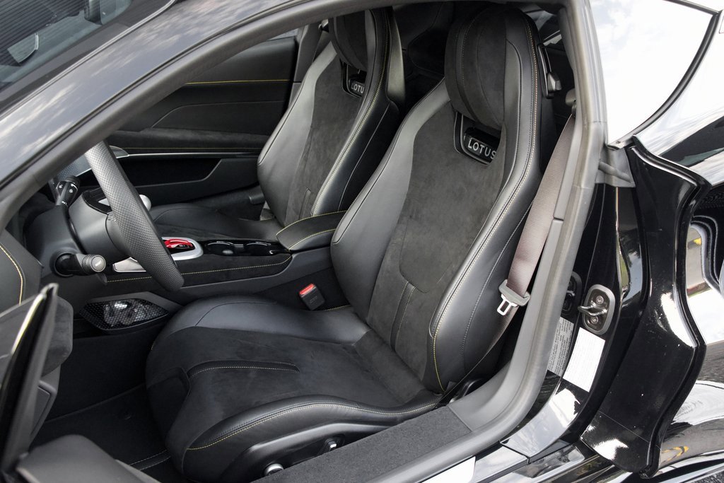 Used 2025 Lotus Emira image 12