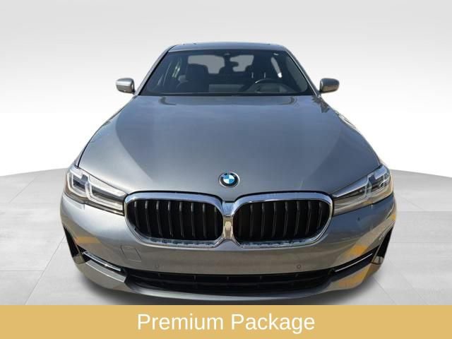 Used 2023 BMW 530i w/ Premium Package image 2